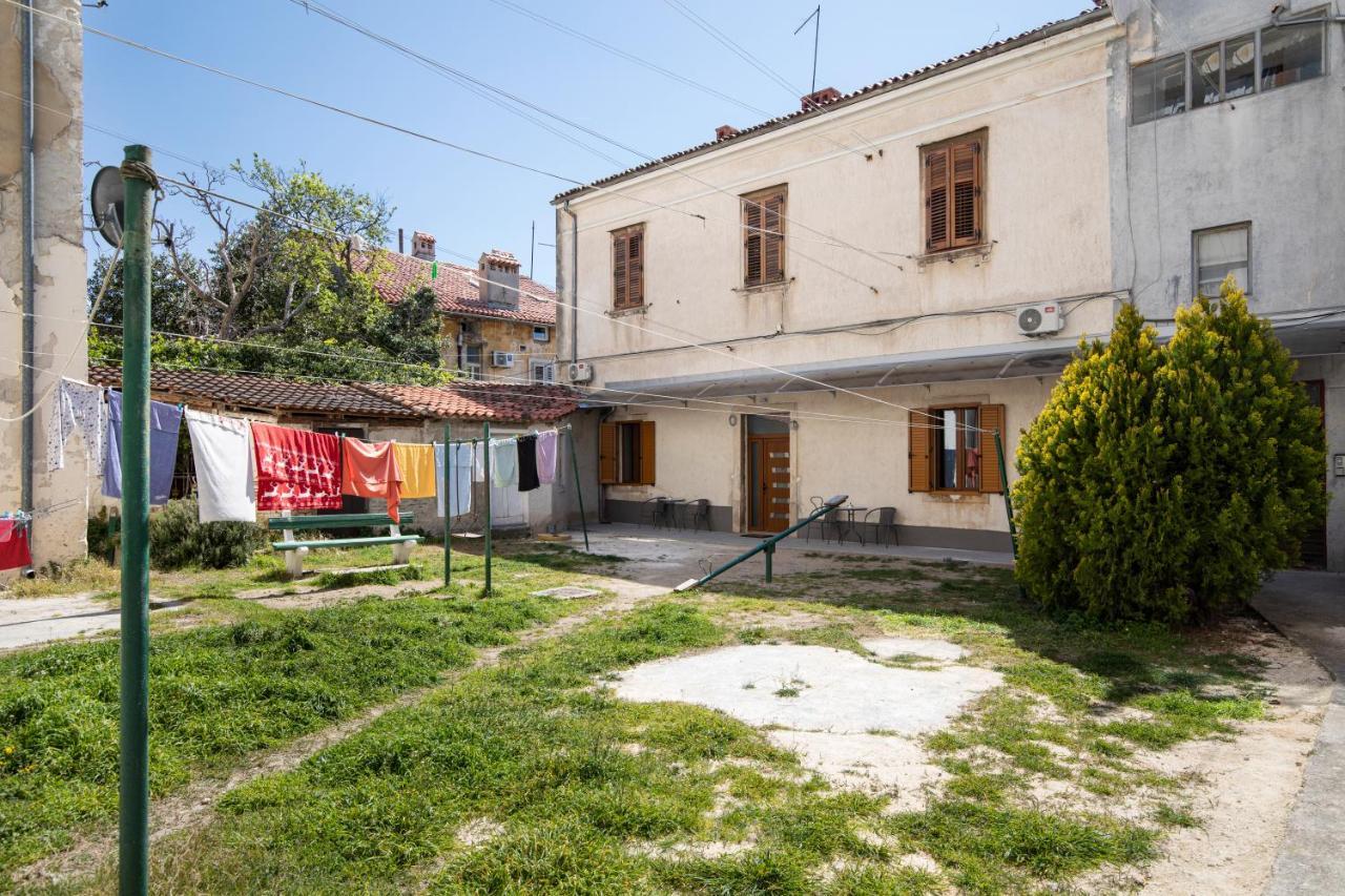 Centar City Pula Apartments Екстериор снимка